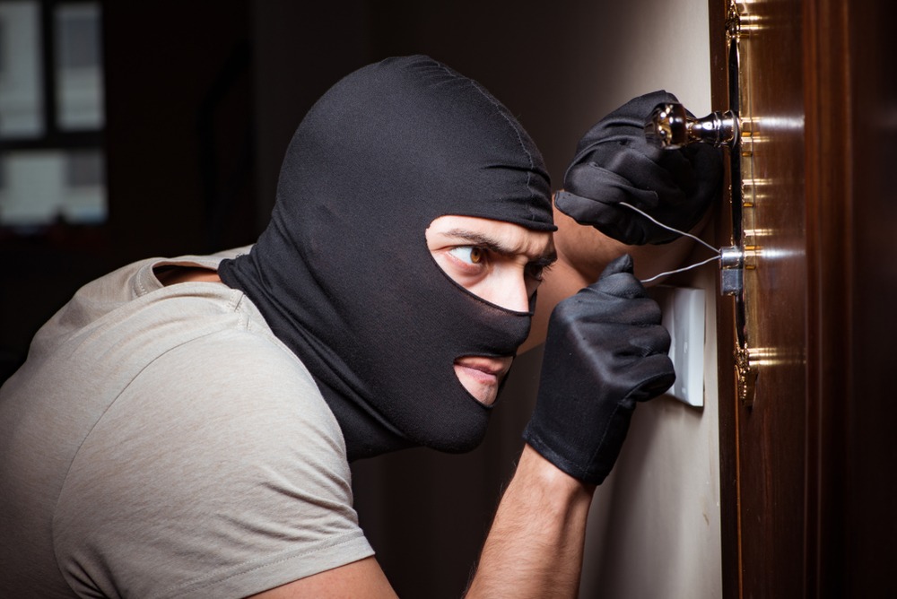 Difference Between Theft, Robbery, and Burglary in NJ NJ Criminal Defense